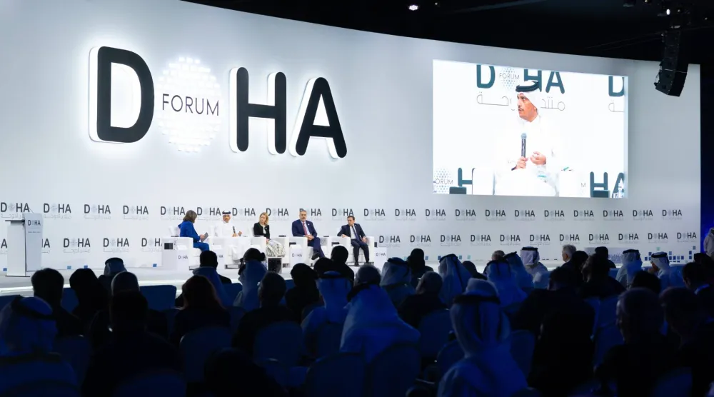 رئيس الوزراء القطري خلال حديثه في منتدى الدوحة السبت (الخارجية القطرية)