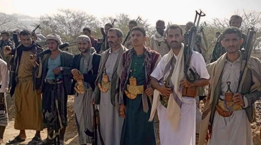 رغم الإغراءات والتهديد ترفض غالبية السكان الالتحاق بجبهات الحوثيين (إعلام محلي)