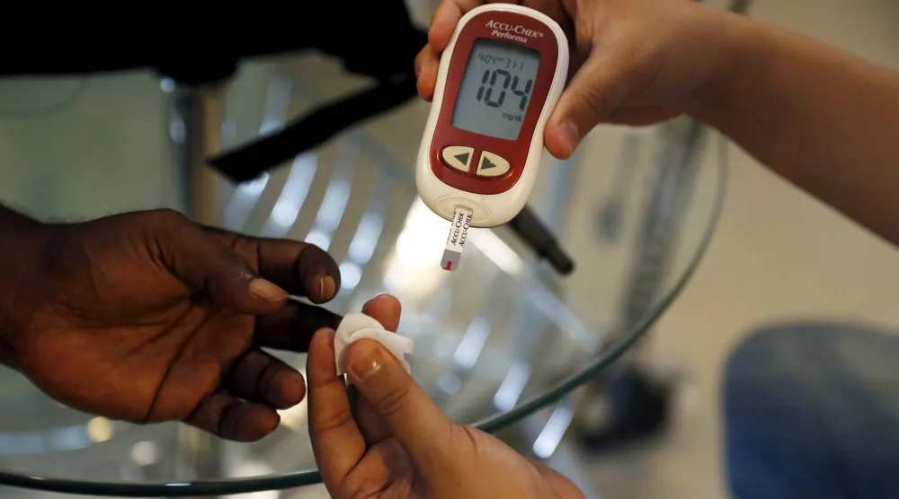 داء السكري قد يزيد من خطر الإصابة بتضخم البروستاتا (رويترز)
