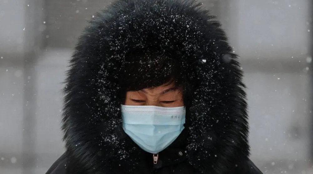 حفاظ مرضى القلب على صحتهم خلال الطقس البارد يُمثل تحدياً خاصاً (رويترز)