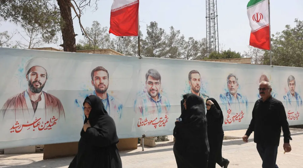 صور لقادة عسكريين وعلماء نوويين قُتلوا في الضربات الإسرائيلية على إيران خلال يونيو الماضي (رويترز)