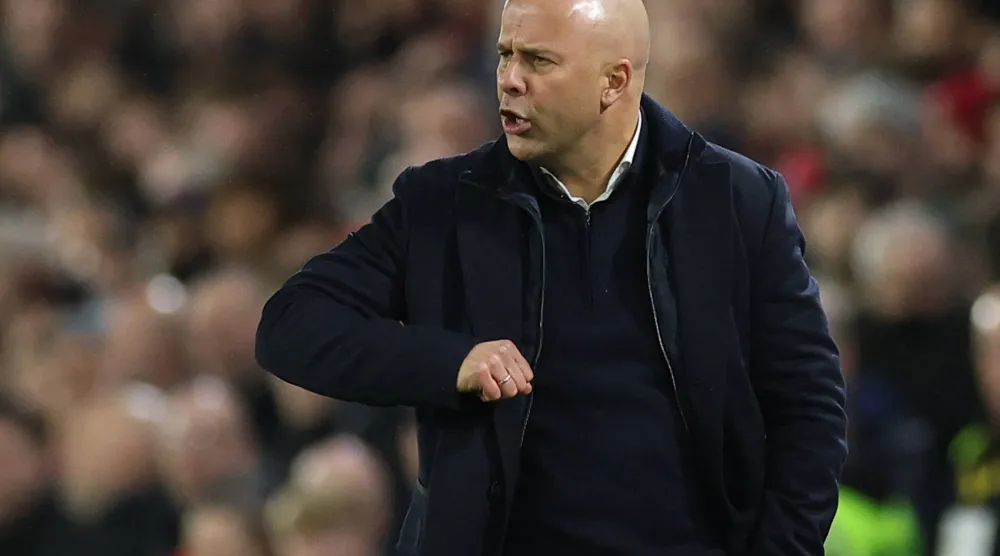 الهولندي أرني سلوت المدير الفني لفريق ليفربول (رويترز)