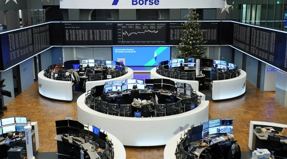 رسم بياني لمؤشر الأسهم الألماني «داكس» في بورصة فرانكفورت (رويترز)