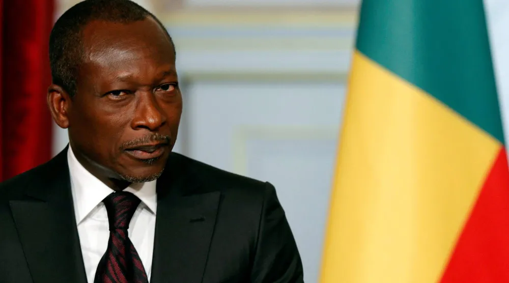 رئيس بنين باتريس تالون خلال زيارة لقصر الإليزيه في باريس يوم 26 أبريل 2016 (رويترز)