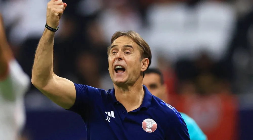 جولين لوبيتيغي المدير الفني لمنتخب قطر (رويترز)