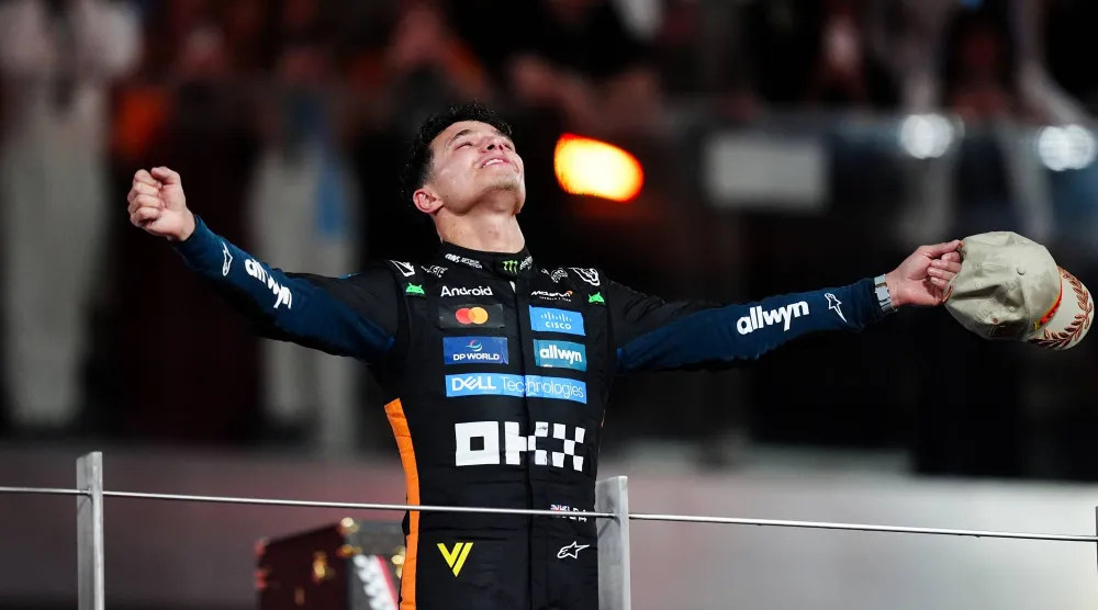 نوريس حسم اللقب العالمي بحلوله ثالثا في سباق أبوظبي (اب)