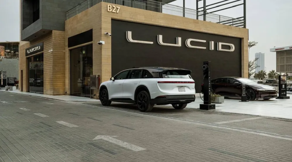 «لوسِد» توسّع حضورها في السعودية بافتتاح استوديو جديد