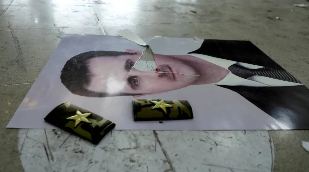 عدد كبير من المسؤولين والضباط في النظام السابق استقر في روسيا (أرشيفية-رويترز)