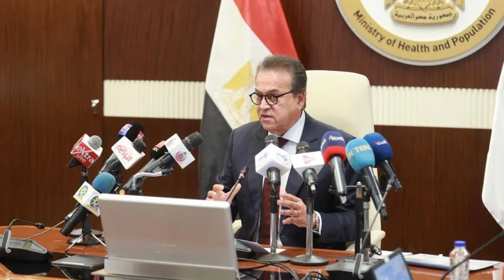 وزير الصحة المصري الدكتور خالد عبد الغفار خلال مؤتمر صحافي مساء الأحد (الصحة المصرية)