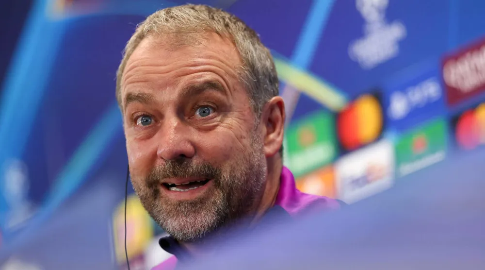 المدرب الألماني لبرشلونة الإسباني هانز فليك (أ.ف.ب)