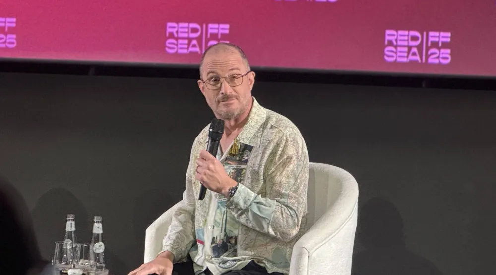 ‎⁨المخرج دارين أرونوفسكي خلال الجلسة (تصوير: إيمان الخطاف)