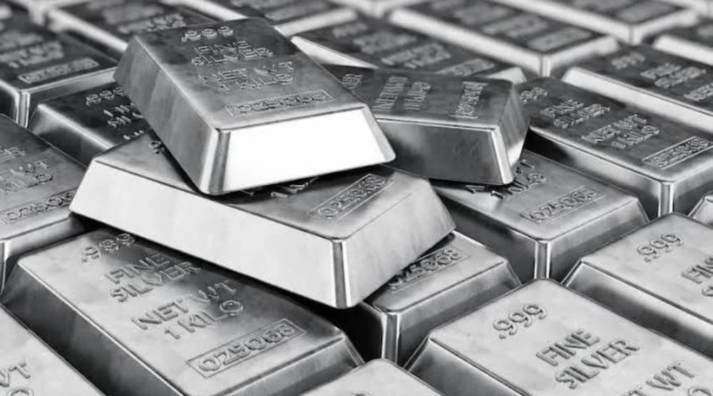 سبائك من الفضة (رويترز)