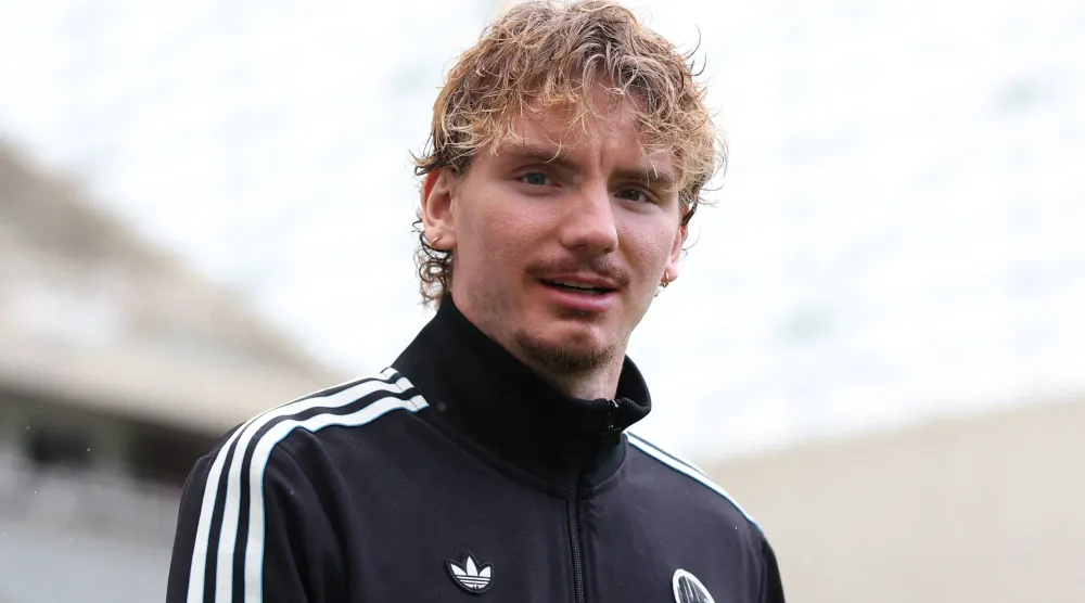 الألماني نيك فولتيماده مهاجم نيوكاسل يونايتد (رويترز) 