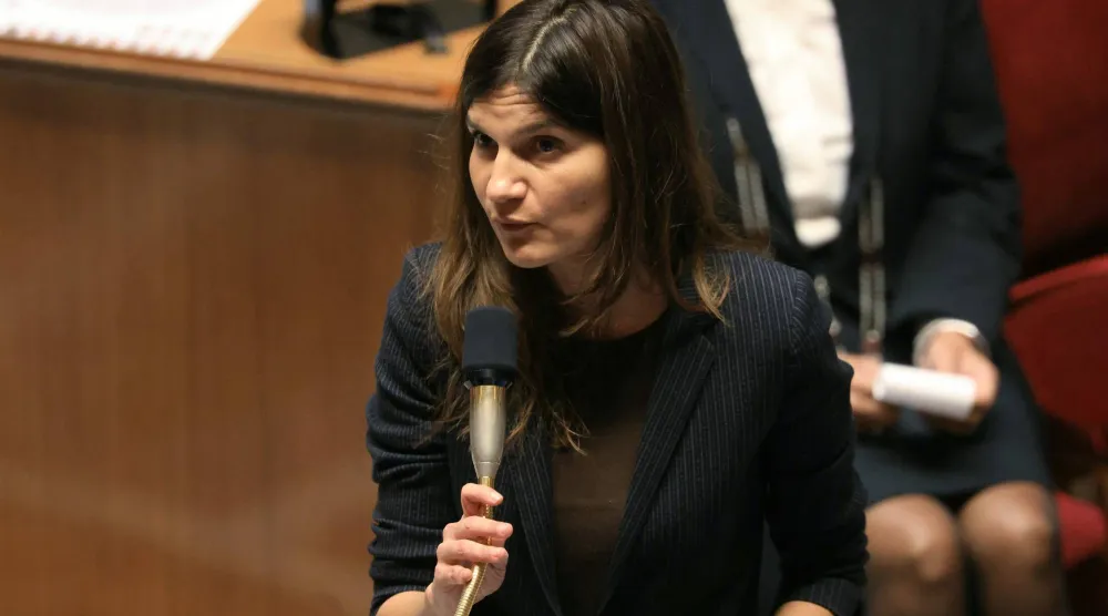 وزيرة الدولة في وزارة الجيوش الفرنسية أليس روفو (أ.ف.ب)