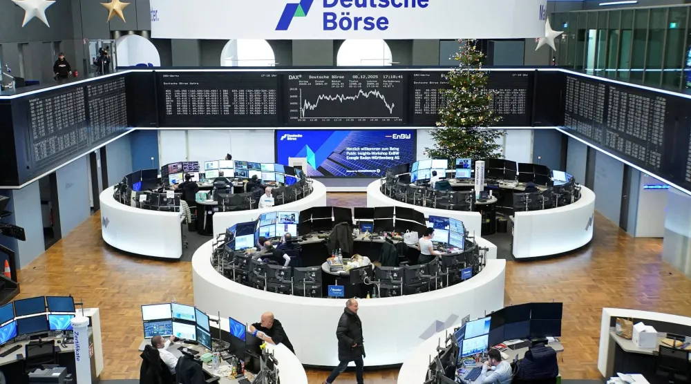 صورة لمؤشر الأسهم الألماني «داكس» في بورصة فرانكفورت (رويترز)
