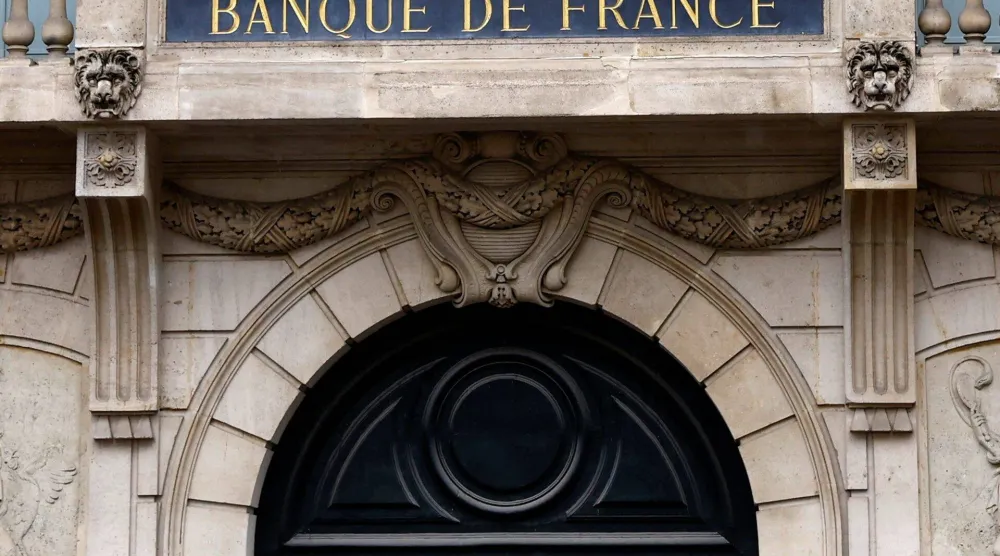 منظر لمبنى بنك فرنسا في باريس (رويترز)