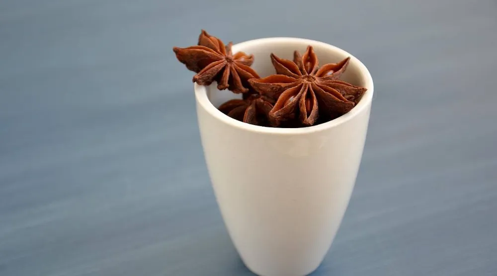 أعشاب من اليانسون (بيكسباي)