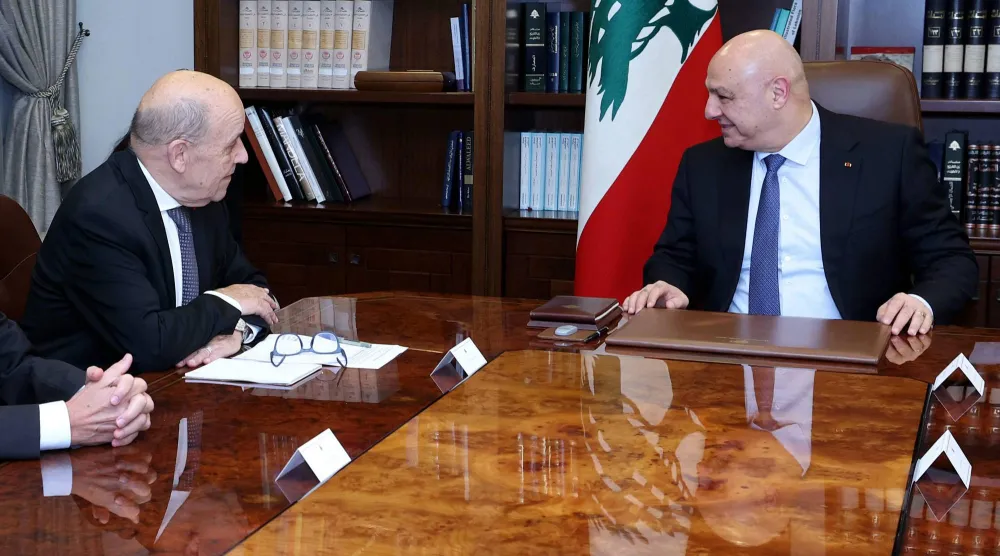 الرئيس اللبناني جوزيف عون يستقبل الموفد الفرنسي جان إيف لودريان في بيروت الاثنين (الرئاسة اللبنانية)