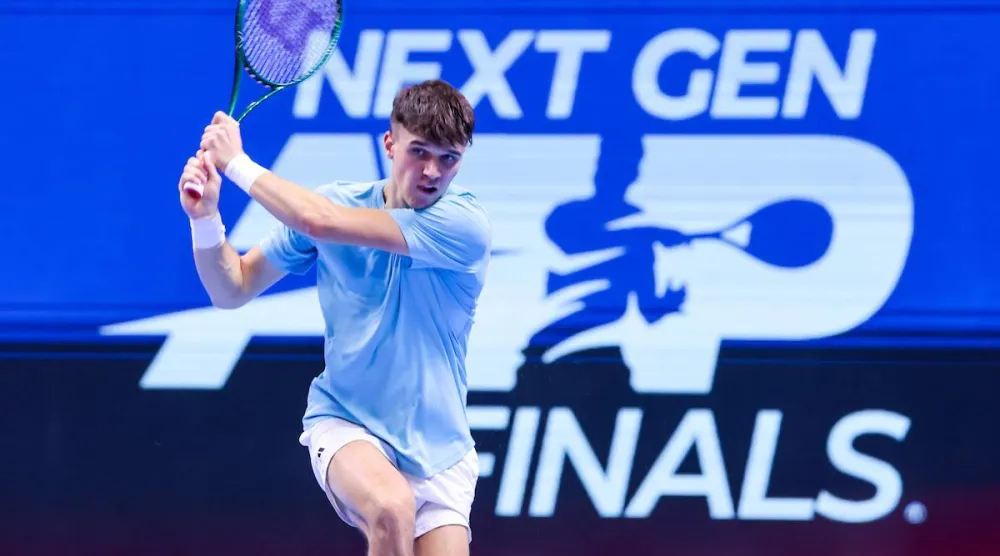 عشاق لعبة التنس في جدة على موعد جديد مع الحماس (رابطة محترفي التنس)