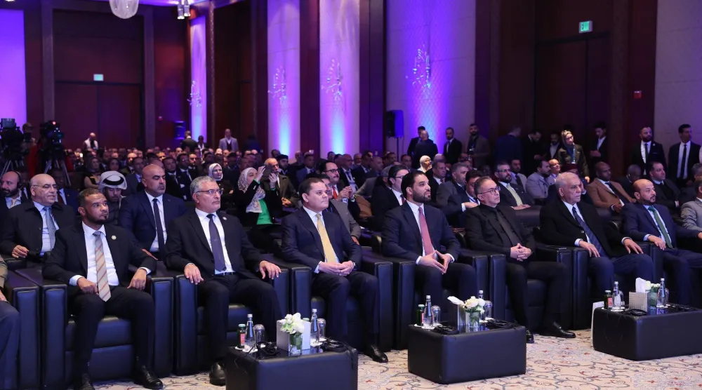 الدبيبة وعضو البرلمان الليبي قبل مشادتهما الكلامية (الوحدة)