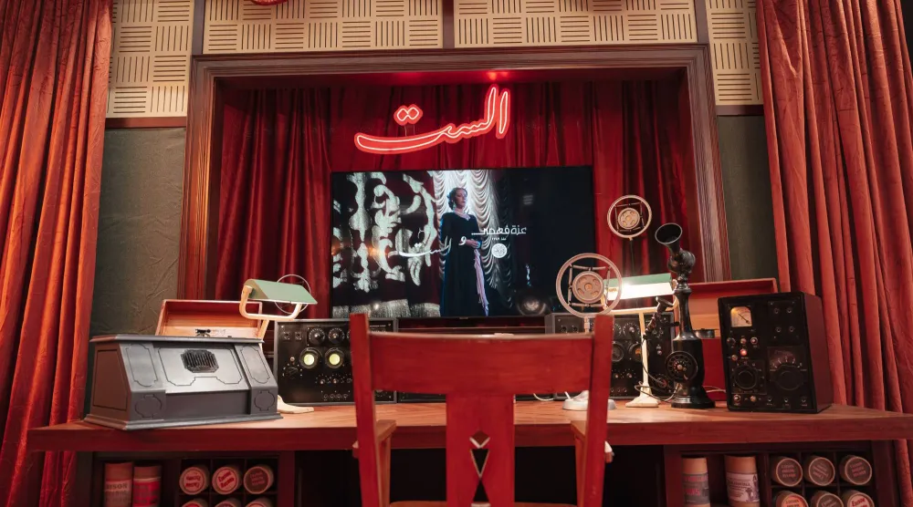 المجوهرات كانت ضمن الحبكة السردية والبصرة للفيلم ونجحت أمينة غالي في تحقيق رؤية مروان حامد (عزة فهمي)