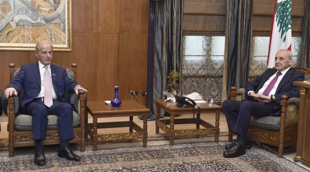 رئيس البرلمان اللبناني نبيه بري مستقبلاً السفير الأميركي ميشال عيسى (رئاسة البرلمان)