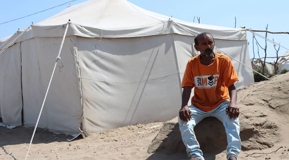 ملايين اليمنيين الخاضعين للحوثيين يعيشون في ظروف صعبة جراء ضيق سبل العيش (أ.ف.ب)