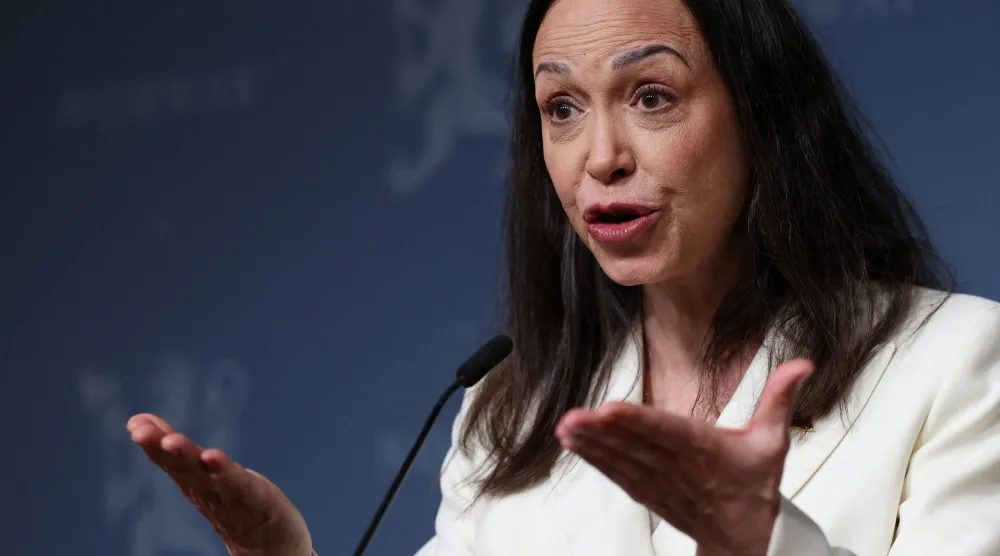 ماريا كورينا ماتشادو تتحدث في أوسلو (رويترز)