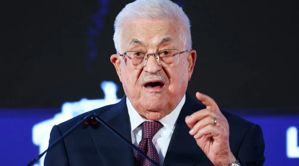 الرئيس الفلسطيني محمود عباس (رويترز)