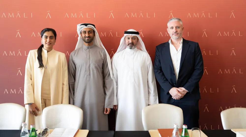 «آمالي» العقارية تمنح «دتكو» عقد الأعمال الرئيسة لمشروع في «جزر العالم»