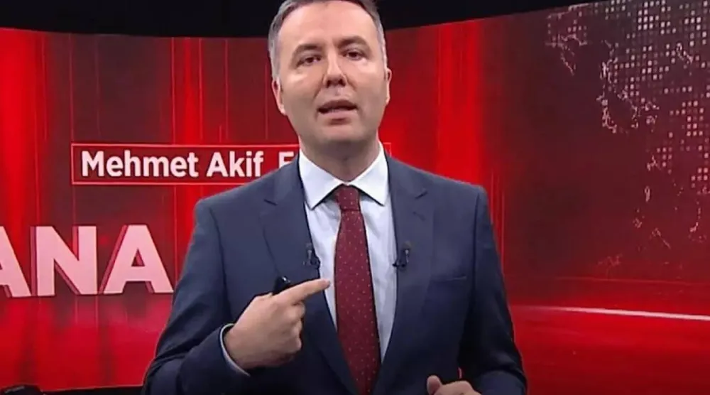 أوقفت السلطات التركية رئيس التحرير ومقدم البرامج في قناة «خبر تورك» محمد عاكف إرصوي لاتهامه بتشكيل منظمة إجرامية للمخدرات والأعمال المنافية للآداب (من حسابه في «إكس»)