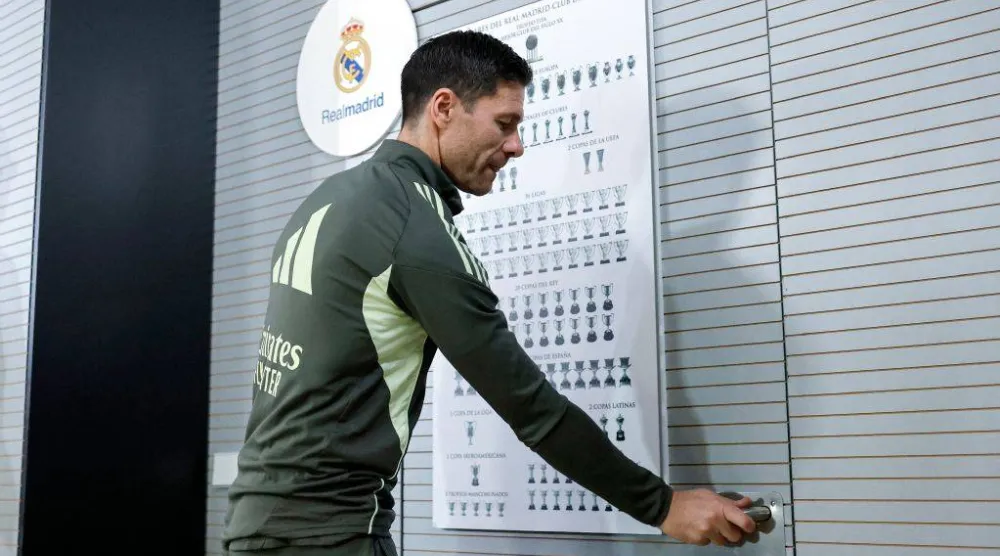 تشابي ألونسو مدرب ريال مدريد (أ.ف.ب)