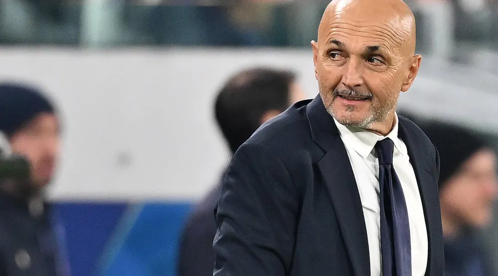 لوتشيانو سباليتي مدرب يوفنتوس (إ.ب.أ)