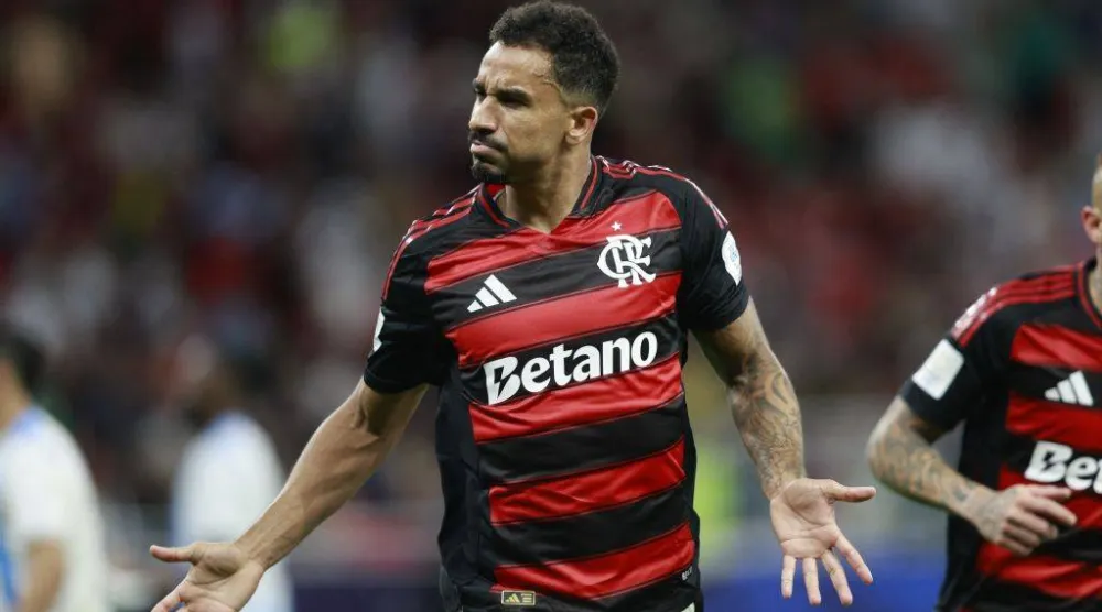 دانيلو مدافع فريق فلامنغو البرازيلي (أ.ف.ب)