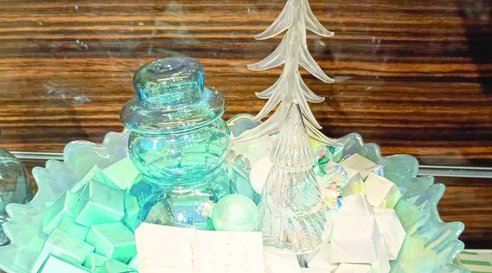 الأزرق والأبيض أحدث موضة في ألوان الشوكولاته (الشرق الأوسط)