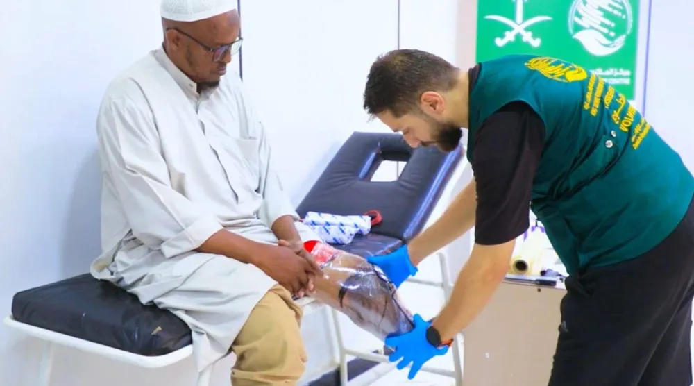 جانب من المساعدات الطبية المقدمة من مركز الملك سلمان للإغاثة والأعمال الإنسانية (واس)