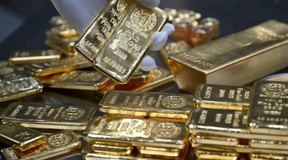 سبائك ذهبية داخل غرفة صناديق الأمانات في دار الذهب «برو أوروم» بمدينة ميونيخ (رويترز)