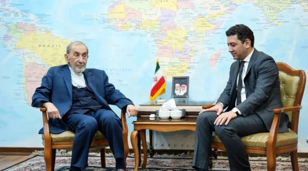 ولايتي يلتقي السفير الأرميني غريغور هاكوبيان (إرنا)