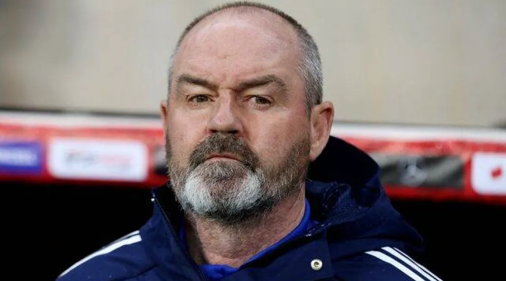 ستيف كلارك المدير الفني للمنتخب الاسكوتلندي (رويترز) 