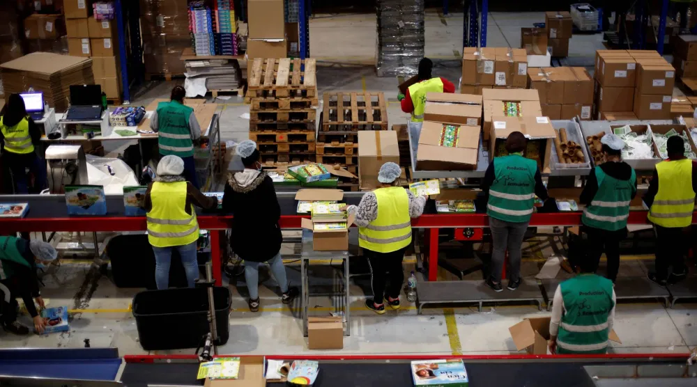 صورة لخط الإنتاج في مصنع ألعاب «ساينس فور يو» في لشبونة بالبرتغال (أرشيفية - رويترز)