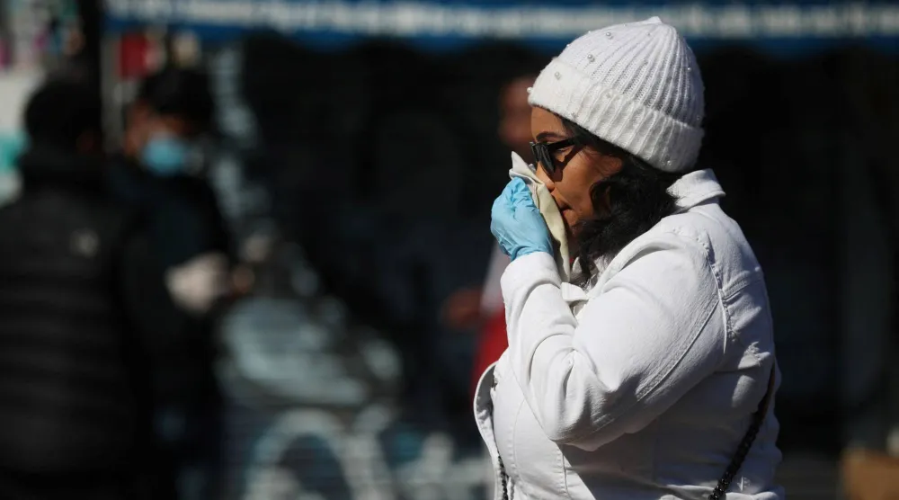 هناك سلالة جديدة «شرسة» من الإنفلونزا تجتاح العالم (رويترز)