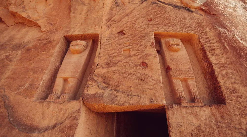 اكتشافات أثرية جديدة في دادان تسدّ الفجوة الزمنية بين الفترتين النبطية والإسلامية في وادي القرى بالعُلا (واس)