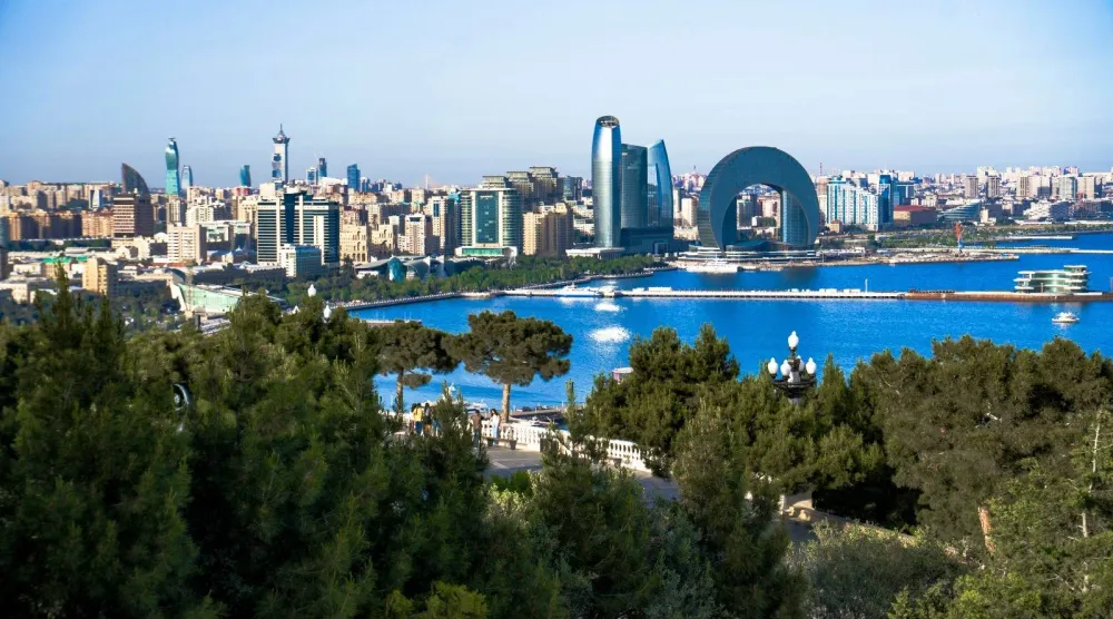 جانب من العاصمة الأذربيجانية باكو (الشرق الأوسط)