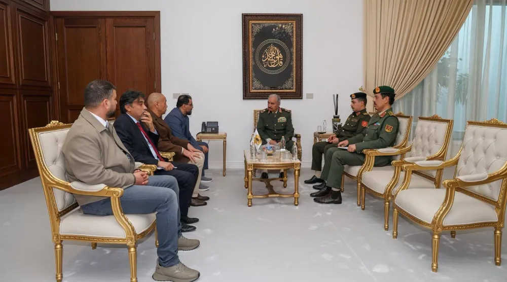 اجتماع حفتر مع حمّاد رئيس الحكومة المكلفة من مجلس النواب فى بنغازي (القيادة العامة)
