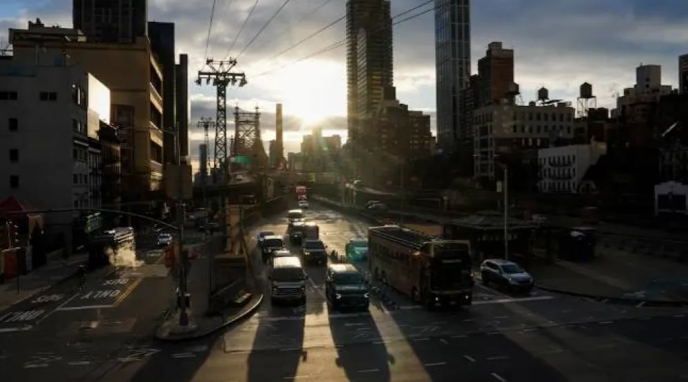 جسر «إد كوتش كوينزبورو» في مدينة نيويورك (رويترز)