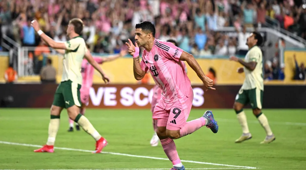 سواريز سيقضي موسماً إضافياً مع ميامي (أ.ف.ب)