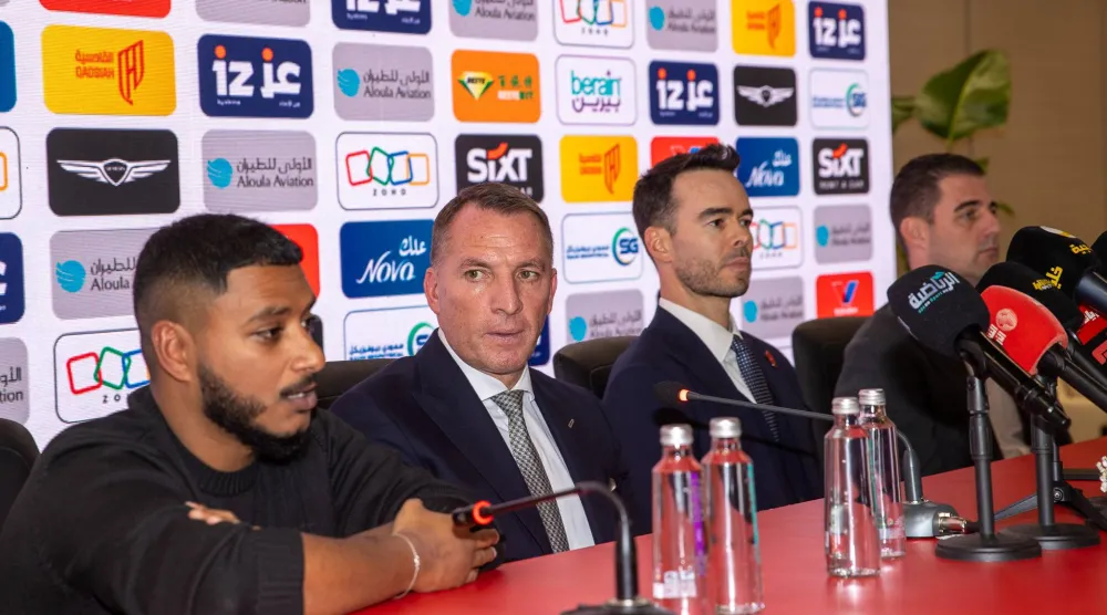 مدرب القادسية الجديد خلال المؤتمر الصحافي (تصوير: عيسى الدبيسي)