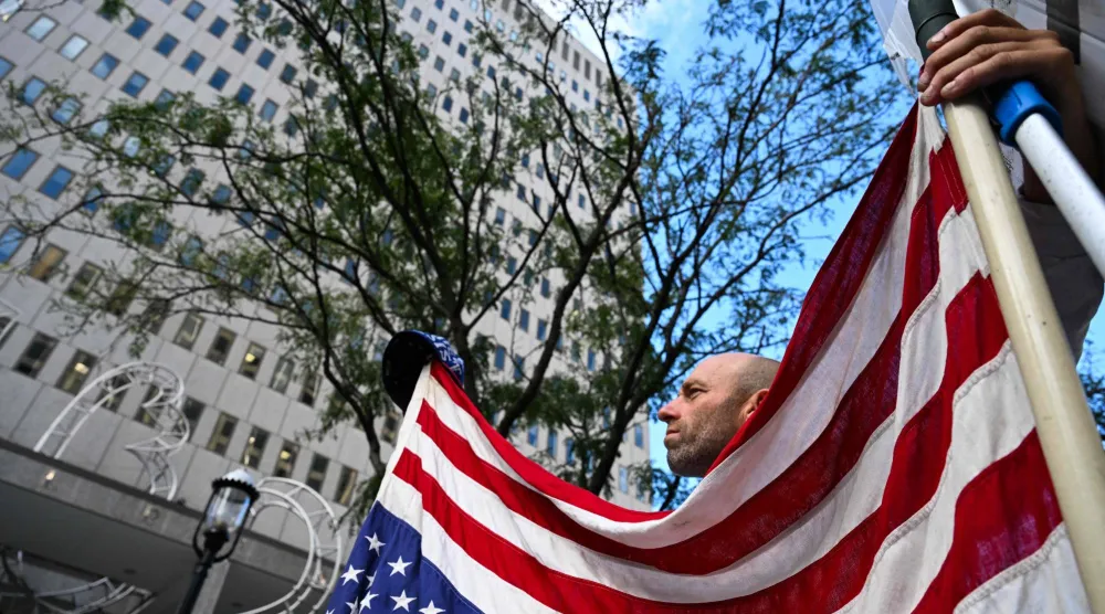 العلم الأميركي (أ.ف.ب)