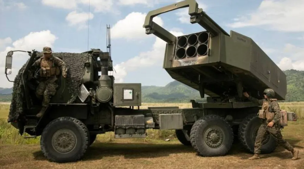 نظام راجمات الصواريخ عالية الحركة «هيمارس» (أرشيفية - رويترز)