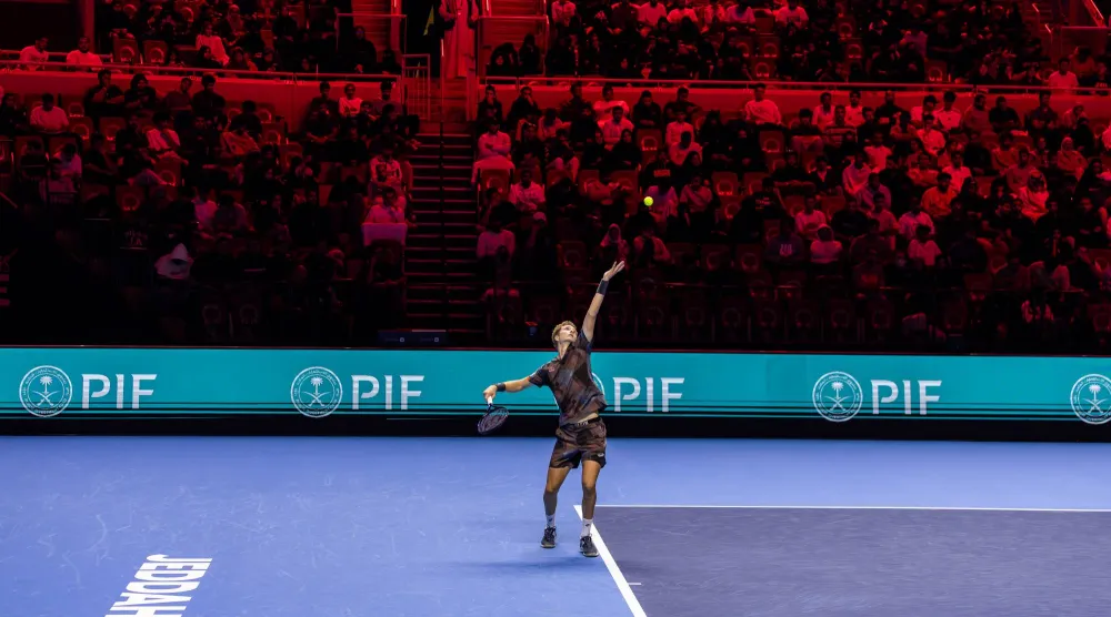 من مواجهات البطولة على صالة مدينة الملك عبدالله الرياضية بجدة (الشرق الأوسط)